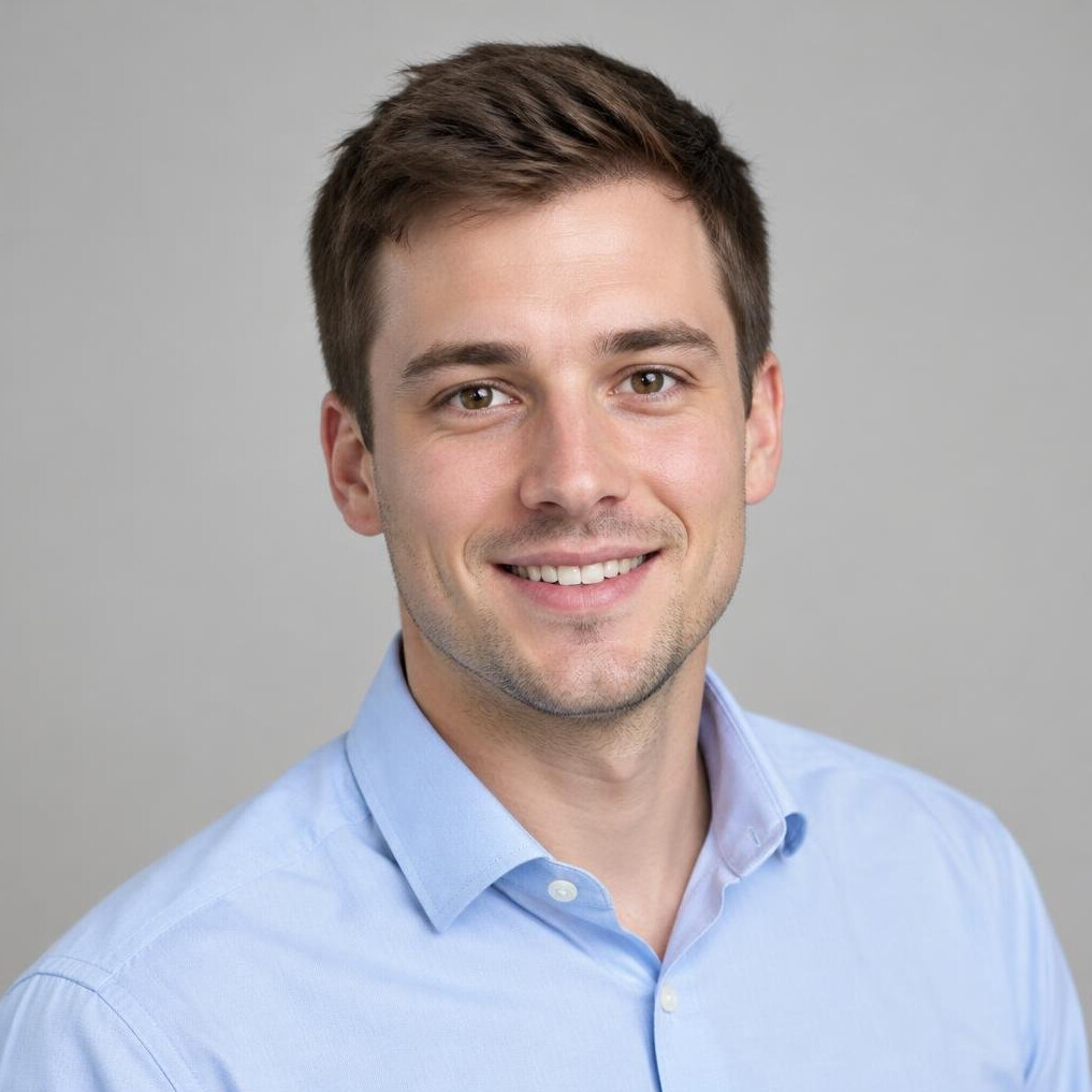 Portrait of a young man with a light shirt
